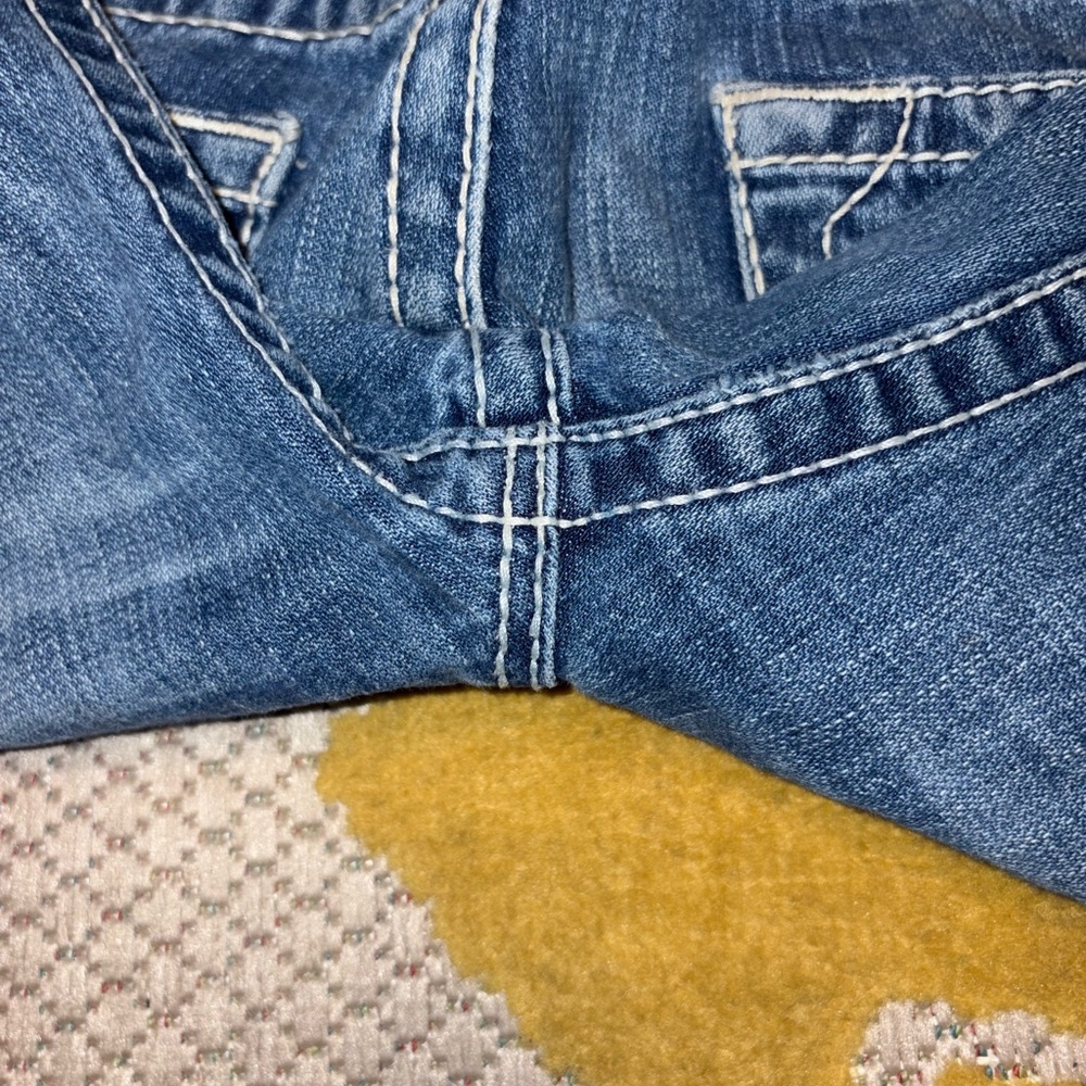 True Religion Jeans Size 29 Made in USA Classic Flare Distressed Hem - Picture 10 of 12